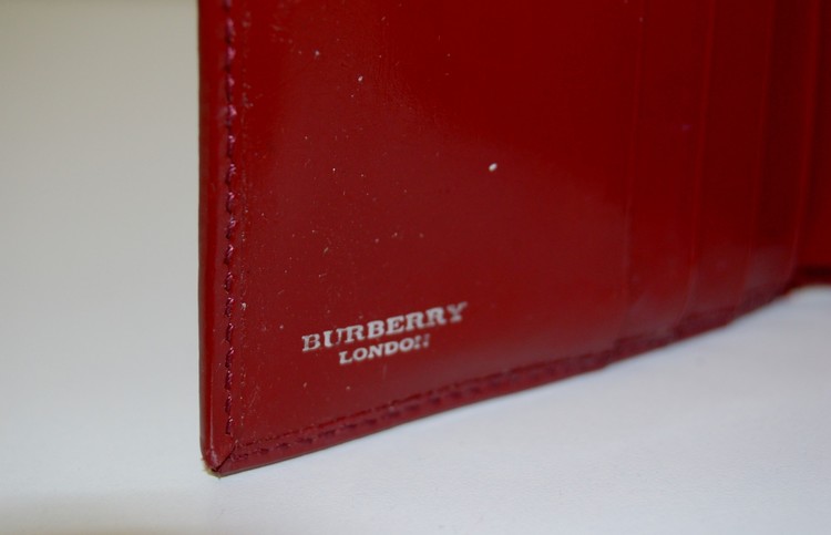 Red Bi-fold wallet with logo Burberry - Vitkac TW