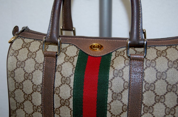 Beige and chocolate GG Monogram coated canvas Gucci vintage Boston bag For  Sale at 1stDibs