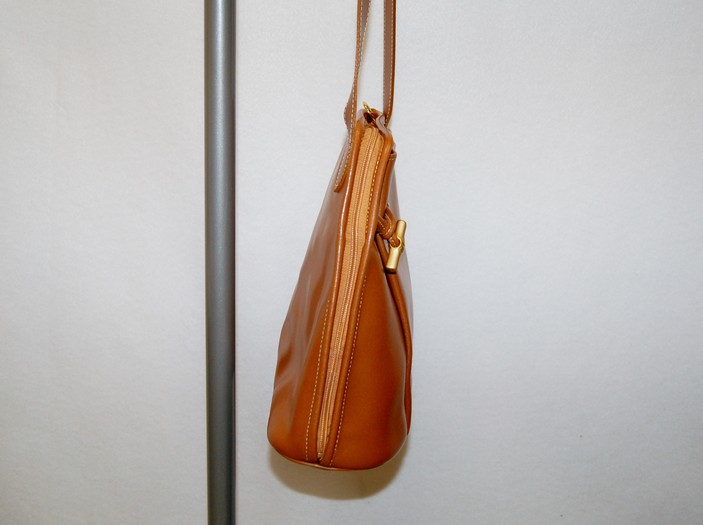 Longchamp Toggle Closure Shoulder Bags