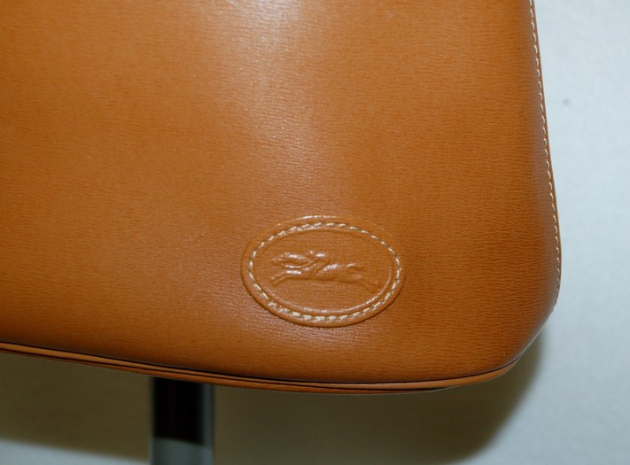 Longchamp Vintage Roseau Tan Leather Shoulder Bag Handbag Zip Closure Toggle