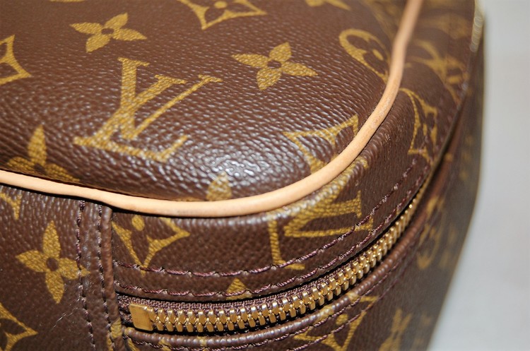 ❤️TOUR - Louis Vuitton Excursion Bag 