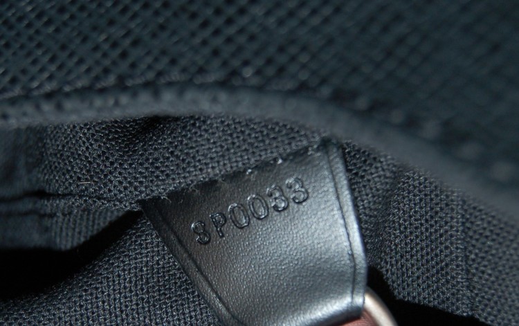 Black Louis Vuitton Taiga Cassiar Backpack – Designer Revival