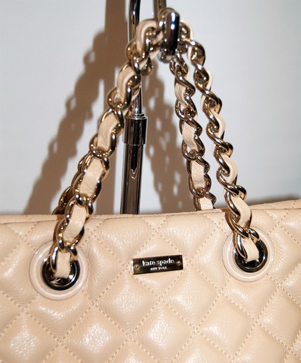 Kate Spade quilted white handbag with chain, Luxury, Bags & Wallets on  Carousell