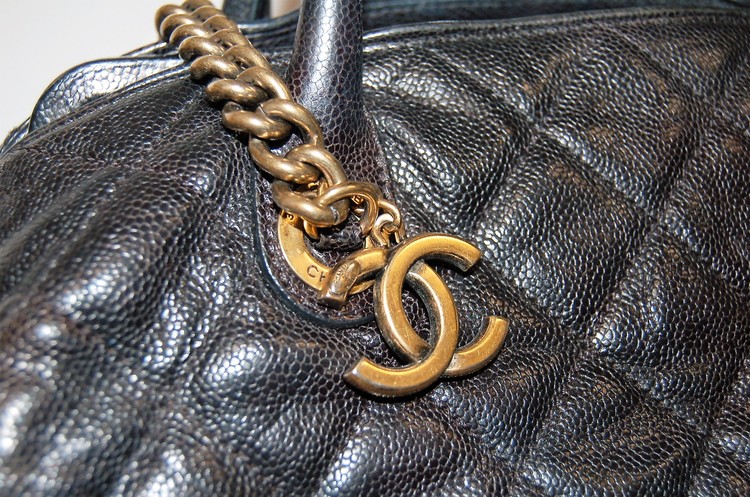 Chanel large sale shopping 30cm