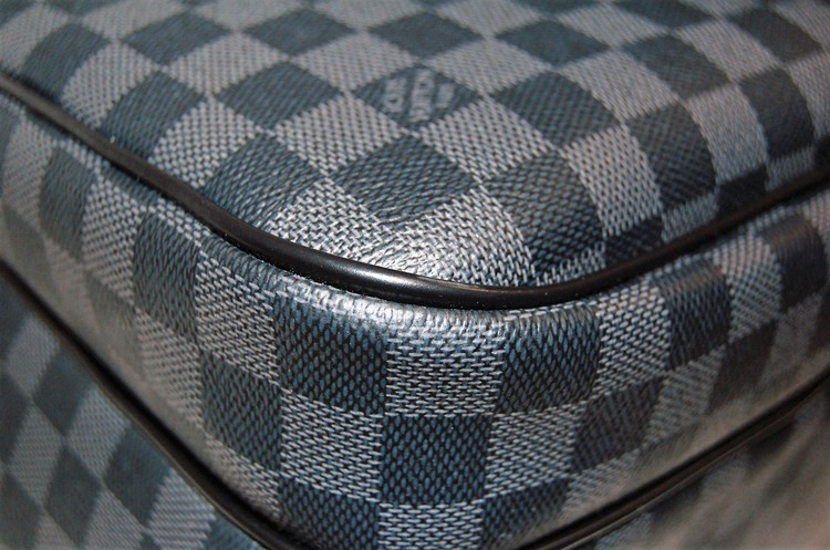 Louis Vuitton Damier Graphite Michael Backpack (SHF-Jocvoq) – LuxeDH