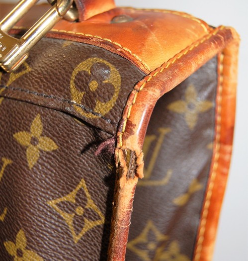 Louis Vuitton Monogram Portable Bandouliére Garment Bag - Brown