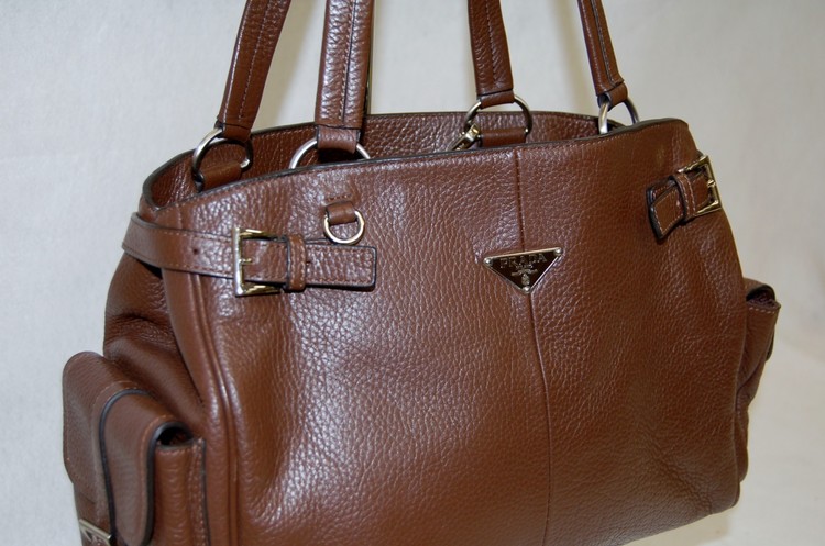Cargo patent leather handbag Prada Brown in Patent leather - 24969175