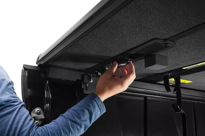 Extang Solid Fold ALX