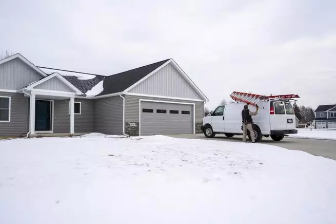 Adrian Steel Grip Lock Ladder Racks