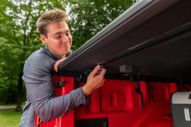 Extang Solid Fold ALX