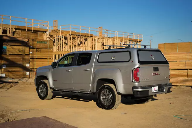 Leer  100RCC Commercial Truck Caps