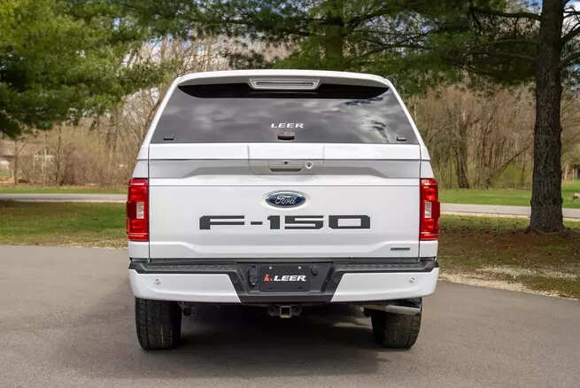 Leer Fiberglass Truck Caps