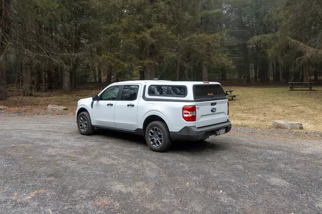 Jeraco Fiberglass Truck Cap Ford Maverick