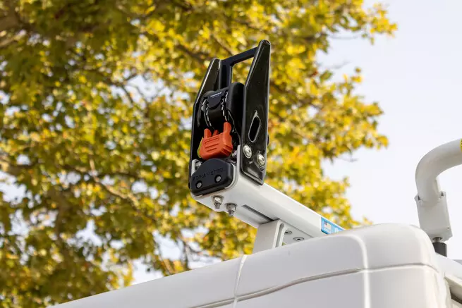 Adrian Steel Profile™ - HD Utility Rack Ratchet Upright