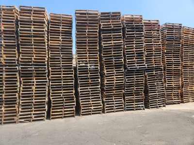 40" x 48" (4-Way) Flush Used Pallets Projects.