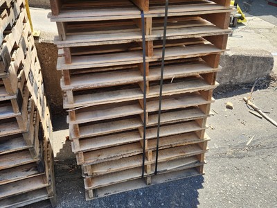36" x 36" Used Pallets Projects.