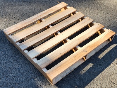 30" x 32" Used Pallets Projects.