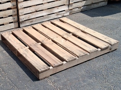 48" x 48" Used Pallets Projects.