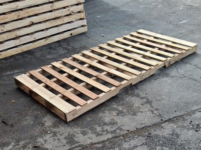 42" x 96" (4-Way) Flush Used Pallet Projects.