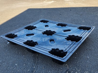 40" x 48" Used Plastic Pallets Projects.